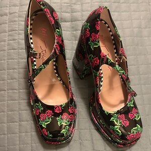 Betsey Johnson Black and Pink Floral Heels